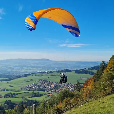 Gruentenausblick Erholung Zwischen Alpenpanorama Seen Und Wanderwegen ريتينبيرغ
